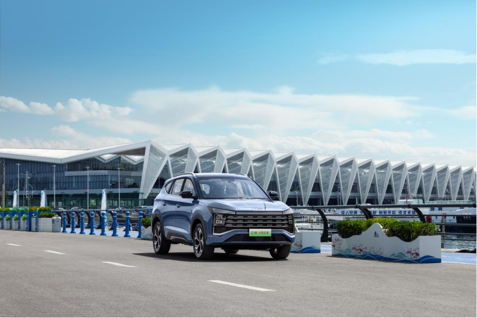 9.98-14.98万元  大七座电混SUV  esb世博网X8 E家正式上市729.png